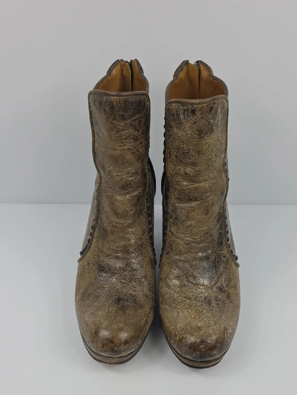 Calleen Cordero distressed Brown Studded Leather Women's‎ Ankle Boots Size 8.5